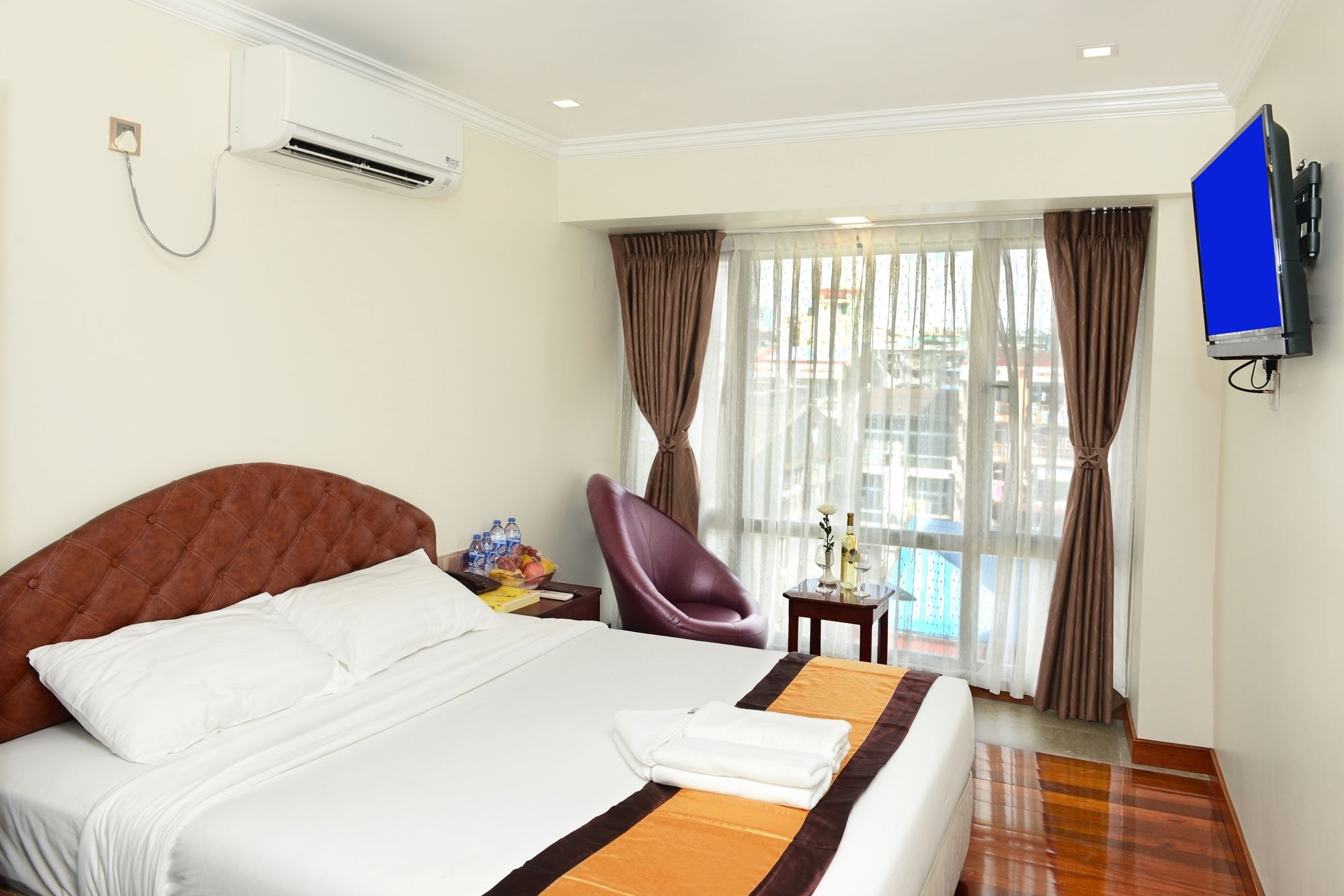 Hotel Bond Yangon Exterior photo